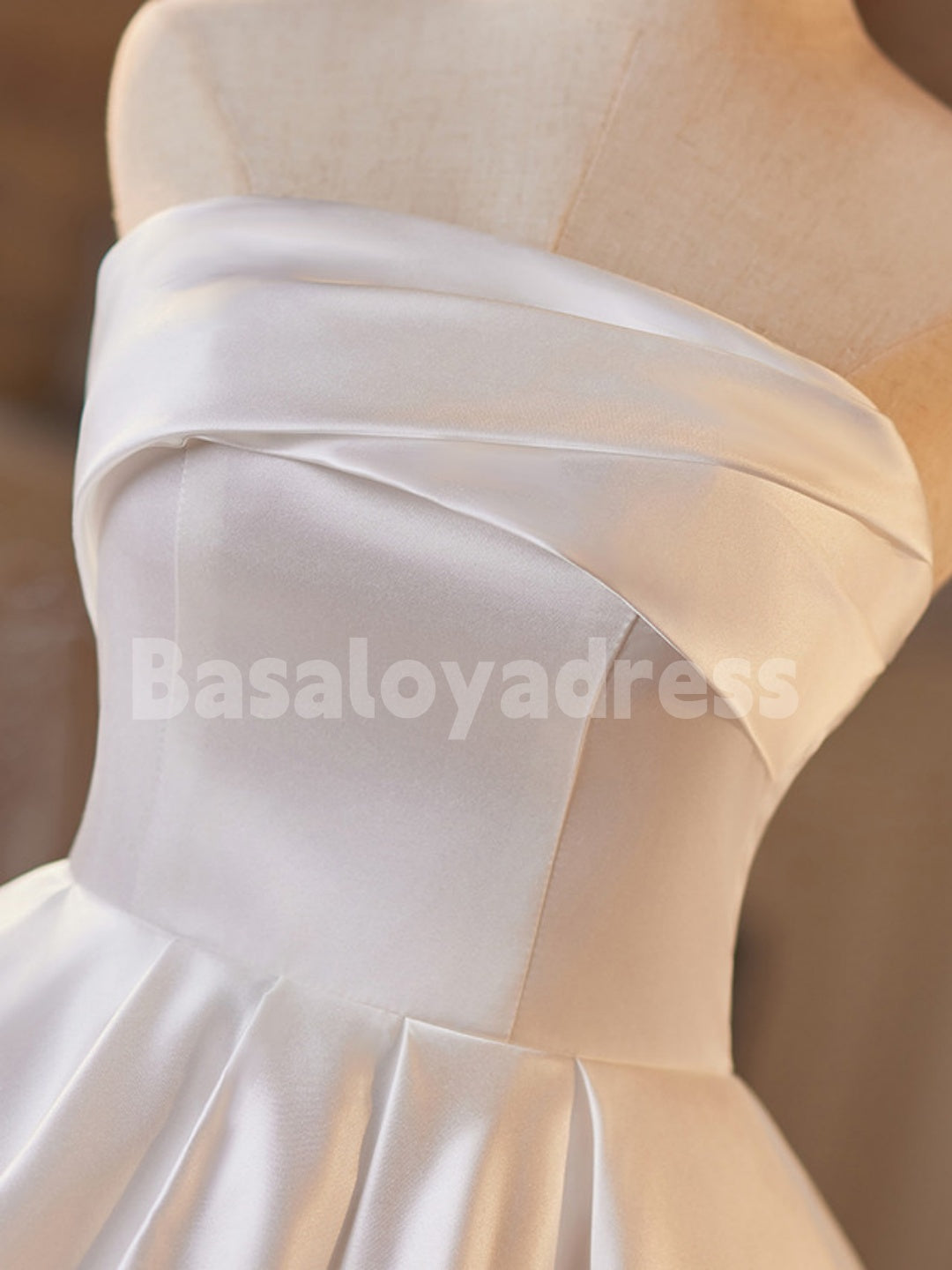BSD00038 White Strapless Satin Short Prom Dress Little White A-line Irregular Homecoming Party Dress