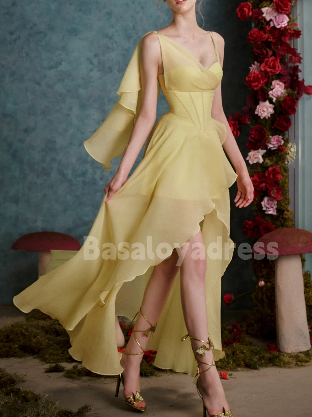 BDES00113 A-line Tulle Sexy Spaghetti Strap Prom Dresses Asymmetric Ruffled High-Low Organza Party Dress
