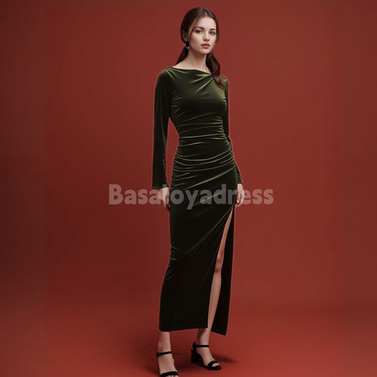 BDES00121 Boat Neck Long Sleeve Stretch Velvet Maxi Dress with Split