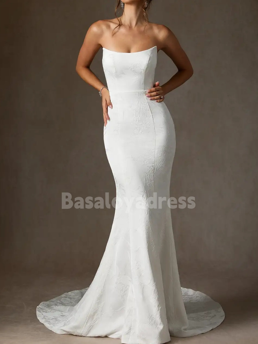BWD00044 Mermaid Strapless Floral Jacquard Wedding Dress with Tulle and Diamond Gloves