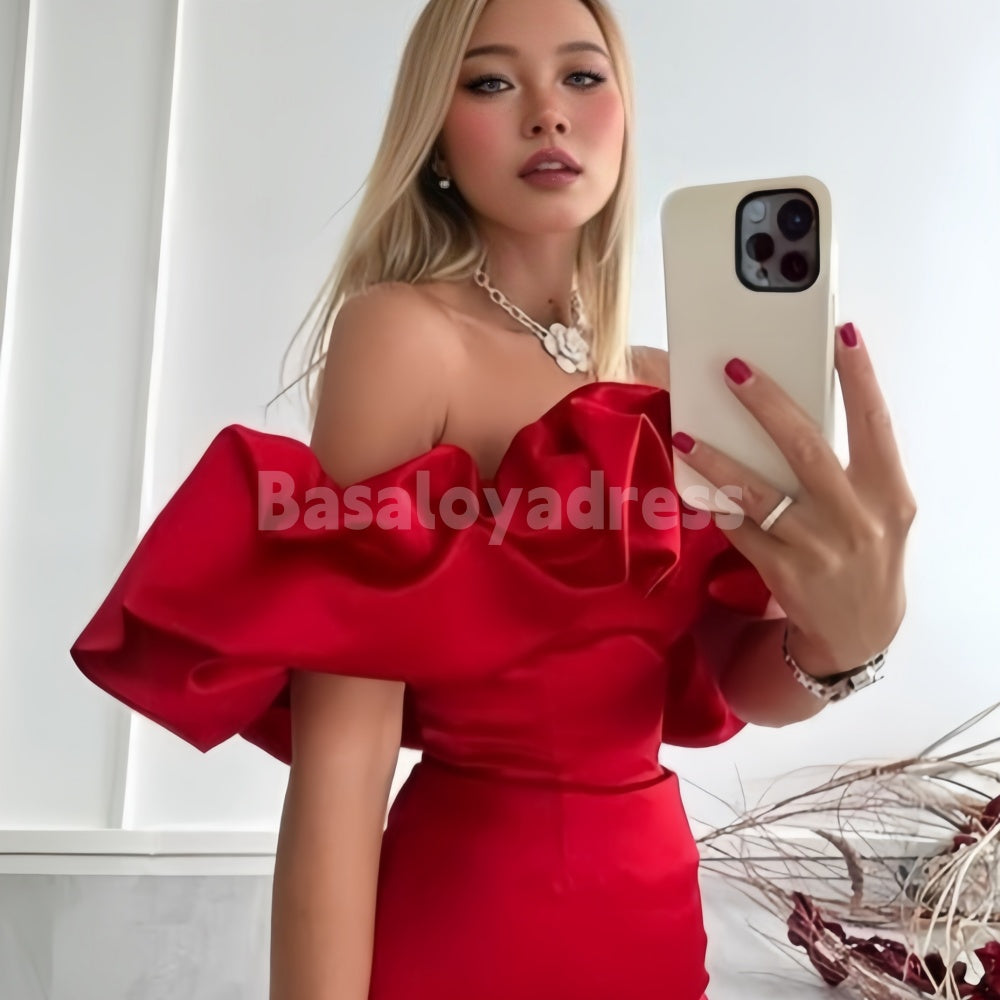 BSD00029 Sheath Column Off-the-Shoulder Satin Short Skirt Mini Homecoming Dress With Ruffles