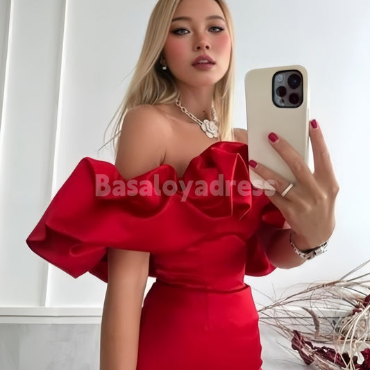 BSD00029 Sheath Column Off-the-Shoulder Satin Short Skirt Mini Homecoming Dress With Ruffles