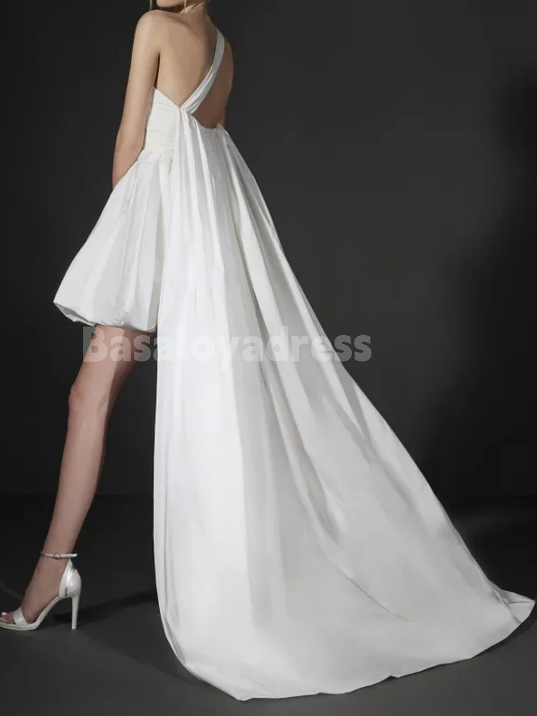 BWD00066 Mini Wedding Dresses Sleeveless One Shoulder Short Satin Bridal Dress Boho Beach Wedding Gowns with Train
